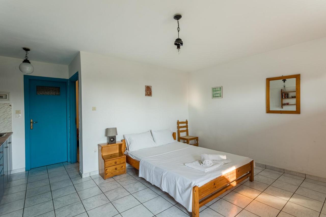 Penelope Apartments Stoupa Bagian luar foto